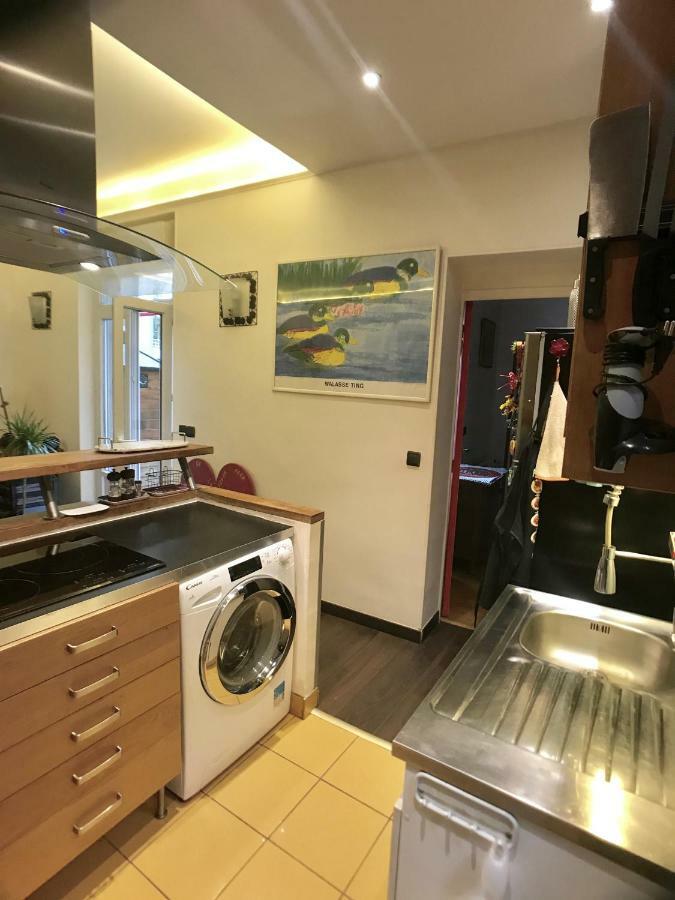 Cosy Rare 2 Bedroom Apartment Around A Private Garden Ньой сюр Сен Екстериор снимка